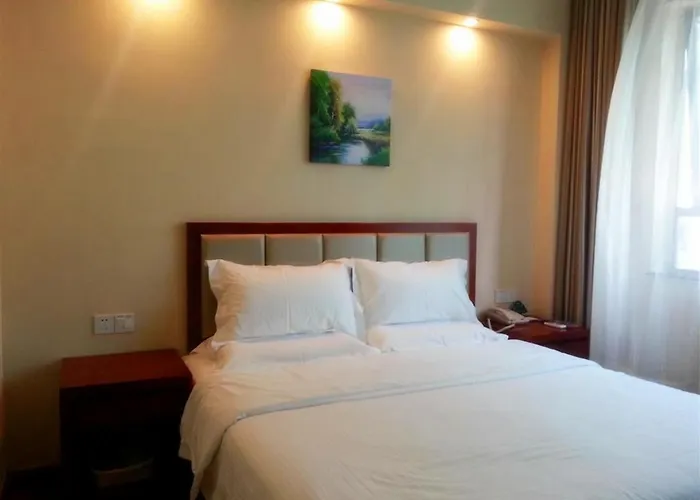 Ji Hotel (Shanghai Bund Jiujiang Road)